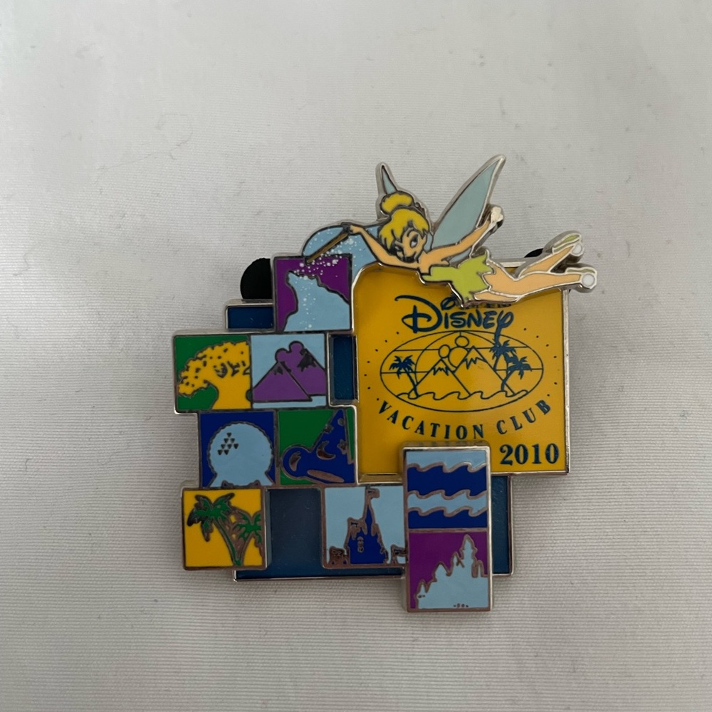 Disney Vacation Club Exclusive 2010 Pin